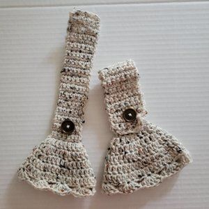 Hand towel holders